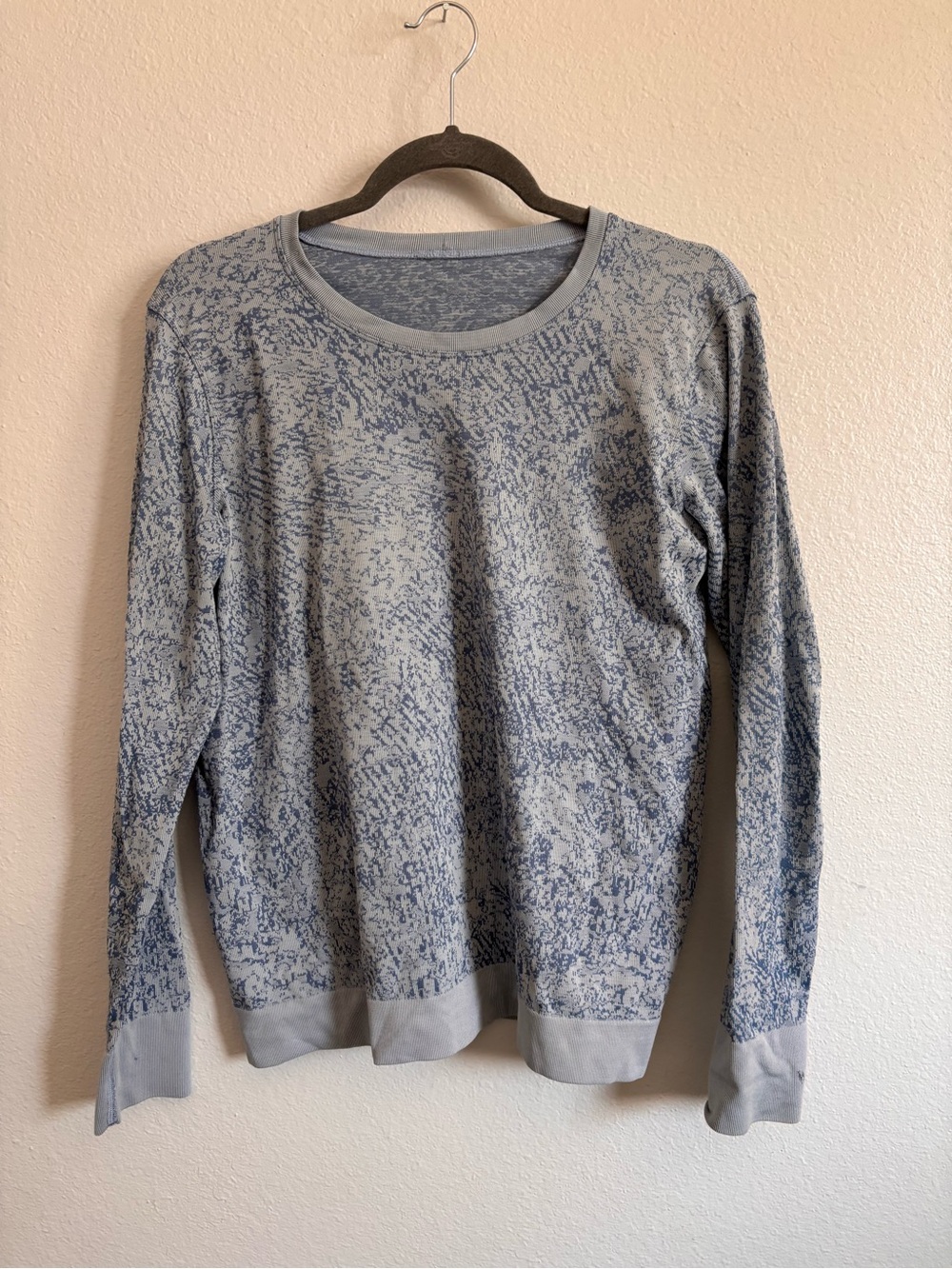 Lululemon Swiftly Breathe Long Sleeve Shirt